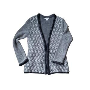 Cozy Women's Medium Gray/White Open Front Cardigan Sweater